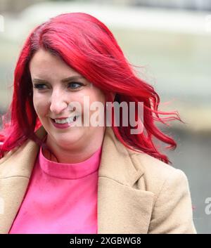 Louise Haigh députée - secrétaire d'État aux Transports - quittant le 10 Downing Street après la première réunion du Cabinet de Keir Starmer en tant que premier ministre. 7 juillet Banque D'Images