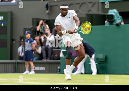 LONDRES, ROYAUME-UNI - 5 JUILLET : Frances Tiafoe des États-Unis le jour 5 des Championnats Wimbledon 2024 au All England Lawn Tennis and Croquet Club le 5 juillet 2024 à Londres, Royaume-Uni. (Photo de Marleen Fouchier/Agence BSR) Banque D'Images