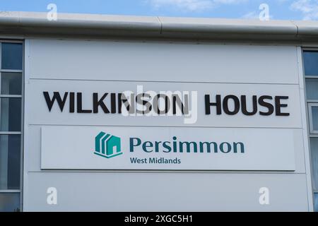 Telford, Royaume-Uni - 8 juillet 2024 : signalisation externe de UK House Builder, Persimmon Homes Banque D'Images