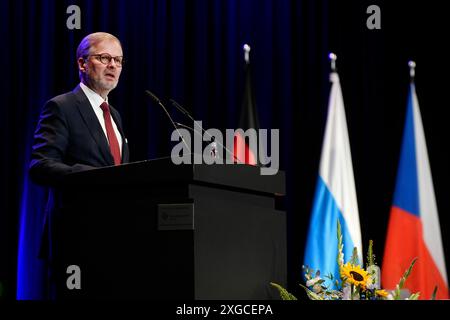 Cham, Allemagne. 08 juillet 2024. Le premier ministre tchèque Petr Fiala (photo) se rend en Bavière pour rencontrer son homologue Markus Soder et des représentants des districts frontaliers bavarois et tchèques, à Cham, en Allemagne, le 8 juin 2024. Crédit : Miroslav Chaloupka/CTK photo/Alamy Live News Banque D'Images