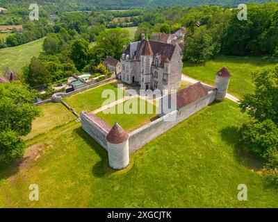 France, Yonne, Arcy sur Cure, Manoir de Chastenay (vue aérienne) Banque D'Images