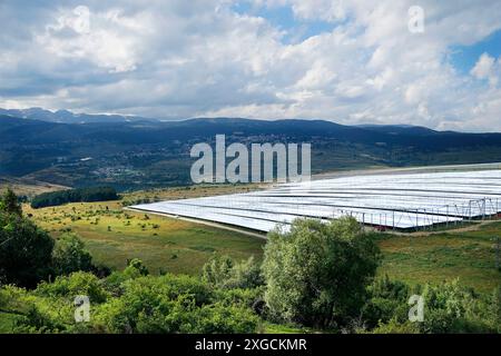 France, Pyrénées Orientales, Llo, la centrale électrique solaire Ello. Banque D'Images