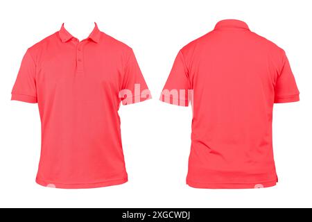 Vêtements vierges pour le design. Polo rouge, vêtements sur fond blanc isolé, vue avant et arrière, noir isolé, t-shirt Uni. Maquette. Printabl Banque D'Images
