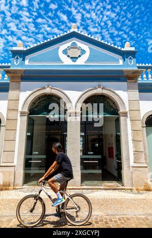 Le vieux marché de front de mer, Tavira, Algarve, Portugal, péninsule ibérique, Europe du Sud-Ouest Banque D'Images