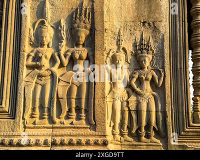 Angkor Wat, site du patrimoine mondial de l'UNESCO, un complexe de temples hindou-bouddhistes près de Siem Reap, Cambodge, Indochine, Asie du Sud-est, Asie Banque D'Images