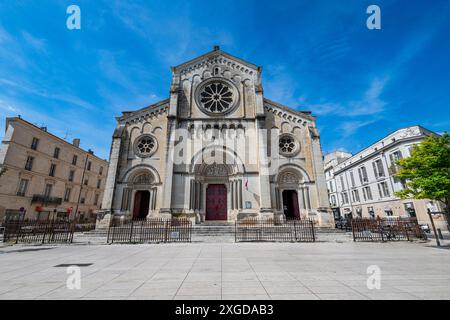 Église Saint-Paul, Nîmes, Gard, Occitanie, France, Europe Banque D'Images