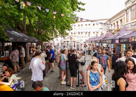 Kutaisi, Géorgie - 15 juin 2024 : Kutaisi accueille le Zarzeimi Food Festival avec le soutien de l'Organisation des Nations Unies pour l'alimentation et l'agriculture an Banque D'Images