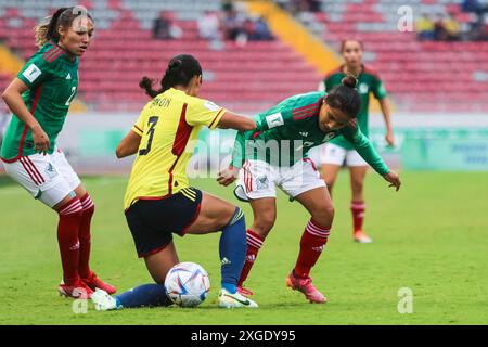 Angela Baron de Colombie et Natalia Mauleon du Mexique lors de la Coupe du monde féminine U-20 de la FIFA au Costa Rica match Mexique contre Colombie le 13 août 2022 Banque D'Images