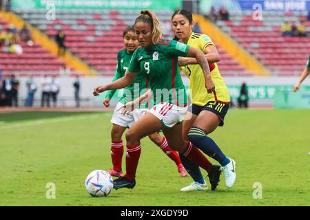 Alexia Villanueva, du Mexique, et Angela Baron, de Colombie, lors de la Coupe du monde féminine U-20 de la FIFA, Costa Rica, le Mexique contre Colombie, le 13 août 2022 Banque D'Images