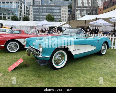 Concours de Londres 2024 tenu à l'honorable Artillery Company du 4 au 6 juin à Londres, Royaume-Uni avec : Chevrolet Corvette C1 'Fuelie' Cabriolet 1957 où : Londres, Royaume-Uni quand : 06 juin 2024 crédit : Jon Gillespie/WENN Banque D'Images