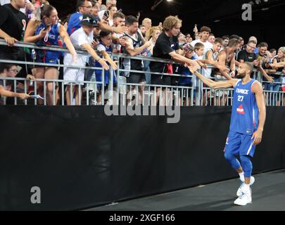 Montpellier, France. 08 juillet 2024. Match amical de basket-ball entre la France et l'Allemagne le 8 juillet 2024 au Sud de France Arena de Montpellier. Photo de Patrick Aventurier/ABACAPRESS. COM Credit : Abaca Press/Alamy Live News Banque D'Images