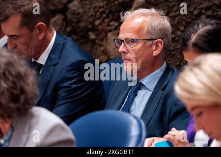 2024-07-03 Dutch Tweede Kamer débat en plénière DEN HAAG, PAYS-BAS - 3 JUILLET: Staatssecretaris Zsolt Szabo lors du débat plénier à la Tweede Kamer le 3 juillet 2024 à Den Haag, pays-Bas Den Haag Tweede Kamer pays-Bas contenu non disponible pour redistribution aux pays-Bas directement ou indirectement par des tiers. Droit d'auteur : xJohnxBeckmannx Banque D'Images