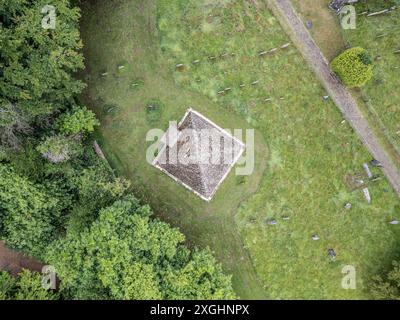 Il y a 190 ans, 'Mad Jack Fuller' 1757-1834) a été interné dans une pyramide qu'il avait construite pour lui-même dans le cimetière du village où il était écuyer. Un membre Banque D'Images