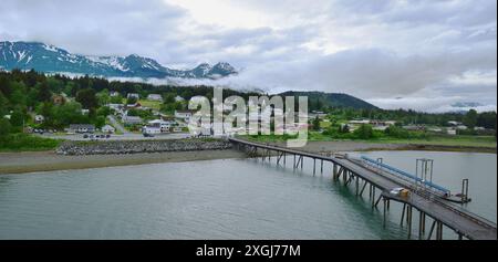 Sitka, Alaska, USA - 28 juin 2023 : la jetée menant à Sitka Banque D'Images