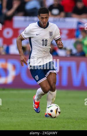 Jude Bellingham (Angleterre) lors du match UEFA Euro Allemagne 2024 entre Angleterre 6-4 Suisse à Dusseldorf Arena le 06 juillet 2024 à Dusseldorf, Allemagne. Crédit : Maurizio Borsari/AFLO/Alamy Live News Banque D'Images