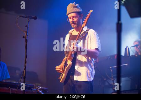 Manchester, Royaume-Uni. 08 juillet 2024. Adam Granduciel, David Hartley, Robbie Bennett, Charlie Hall, Jon Natchez, Anthony Lamarca et Eliza Hardy Jones de th Banque D'Images