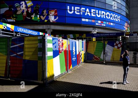 DORTMUND - le stade signal Iduna Park la veille de la demi-finale du Championnat d'Europe entre les pays-Bas et l'Angleterre. ANP RAMON VAN FLYMEN Banque D'Images