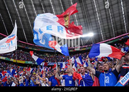 Les fans de France dans les tribunes devant l'UEFA Euro 2024, match de demi-finale à la Munich Football Arena, en Allemagne. Date de la photo : mardi 9 juillet 2024. Banque D'Images