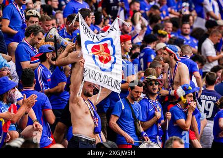 MUNICH, PAYS-BAS - 9 JUILLET : fans et supporters de la France avant le match de demi-finale de l'UEFA EURO 2024 entre l'Espagne et la France au Munich Football Arena le 9 juillet 2024 à Munich, pays-Bas. (Photo par Andre Weening/Orange Pictures) crédit : Orange pics BV/Alamy Live News Banque D'Images