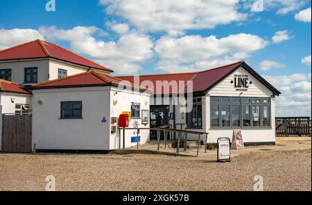 Le restaurant End of the Line sur le chemin de fer Romney, Hythe & Dymchurch à la fin de la ligne à Dungeness Banque D'Images