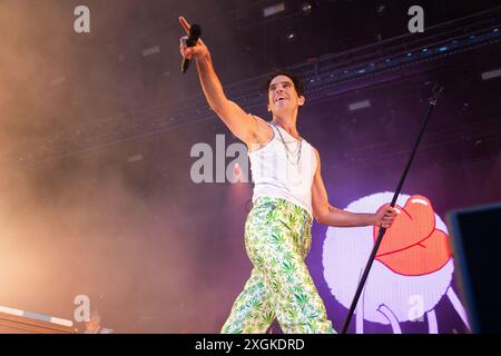 Kew, Londres, Royaume-Uni. 9 juillet 2024. La chanteuse Mika se produit à Kew the Music, une série de concerts de pique-nique d'été dans les jardins de Kew. Crédit : Katie Collins/EMPICS/Alamy Live News Banque D'Images