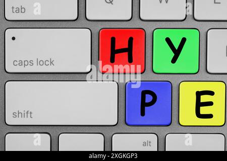 Mot hype sur le clavier de l'ordinateur, vue de dessus Banque D'Images