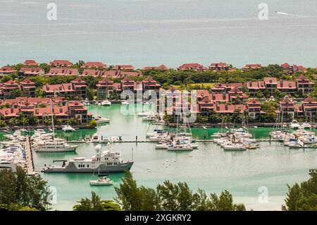 Eden Island Hotel and Marina, Victoria, Mahe, Seychelles, océan Indien. Banque D'Images