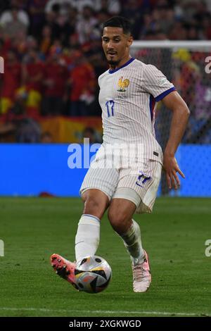 Munich, Allemagne. 10 juillet 2024. MUNICH, ALLEMAGNE - 9 JUILLET : le Français William Saliba lors de la demi-finale de l'UEFA EURO 2024 opposant l'Espagne à la France au Munich Football Arena le 9 juillet 2024 à Munich, Allemagne.240709 SEPA 24 186 - 20240710 PD0181 crédit : APA-PictureDesk/Alamy Live News Banque D'Images