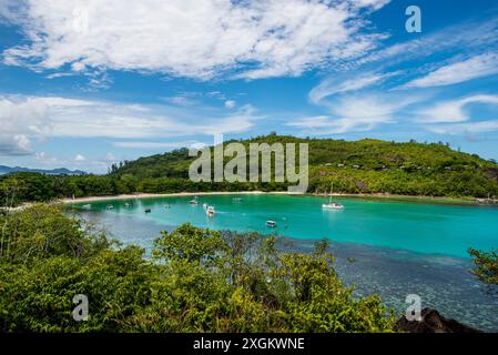 Plage de Port Launay, le parc marin de Port Launay, Mahé, République des Seychelles, océan Indien. Banque D'Images