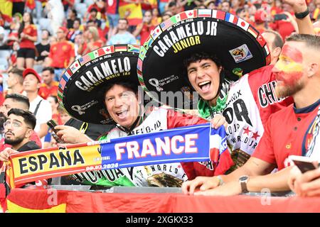 Munich, Allemagne. 10 juillet 2024. MUNICH, ALLEMAGNE - 9 JUILLET : les fans de l'Espagne lors de la demi-finale de l'UEFA EURO 2024 opposant l'Espagne à la France au Munich Football Arena le 9 juillet 2024 à Munich, Allemagne.240709 SEPA 24 118 - 20240710 PD0264 crédit : APA-PictureDesk/Alamy Live News Banque D'Images