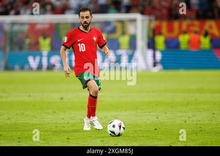 Hambourg, Allemagne. 05 juillet 2024. Bernardo Silva (Portugal) vu en action lors du match de l'UEFA Euro 2024 entre les équipes nationales du Portugal et de France au Volksparkstade. (Portugal vs France - 3:5 après pénalités) crédit : SOPA images Limited/Alamy Live News Banque D'Images