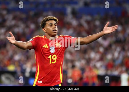 MUNICH, ALLEMAGNE - 09 JUILLET : L'Espagnol Lamine Yamal célèbre le match de demi-finale de l'UEFA EURO 2024 entre l'Espagne et la France au Munich Football Arena le 09 juillet 2024 à Munich, Allemagne. © diebilderwelt / Alamy Stock Banque D'Images