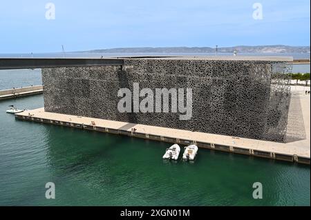 MARSEILLE, FRANCE - 09 JUILLET 2015 : bâtiment du Musée des civilisations européennes et méditerranéennes (MuCEM) Banque D'Images