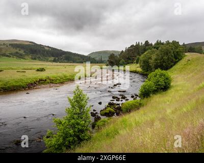 La rivière Findhorn, près de Findhorn Bridge, Cairngorms, Écosse, Royaume-Uni. Banque D'Images