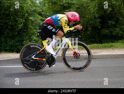 Richard Carapaz, Richard Carapaz, 2024 Tour de france étape 7 chronométré de nuits-Saint-Georges à Gevrey-Chambertin, Bourgogne, France. Banque D'Images