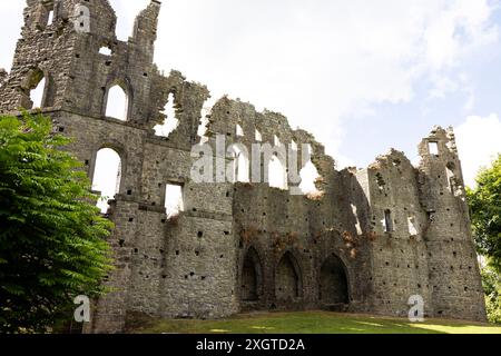 Le mur jaloux de Belvedere House dans le comté de Westmeath, Irlande. C'est le plus grand mur de dépit et de folie dans le pays. Banque D'Images