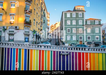 Spectre de couleurs sur un mur à Lisbonne, Portugal Banque D'Images