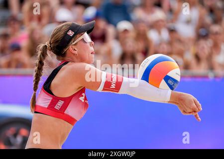 Vienne, Autriche. 10 juillet 2024. VIENNE, AUTRICHE - 10 JUILLET : Ronja Klinger d'Autriche lors du A1 Beachvolleyball Vienne au Heumarkt le 10 juillet 2024 à Vienne, Autriche.240709 SEPA 01 013 - 20240710 PD5532 crédit : APA-PictureDesk/Alamy Live News Banque D'Images