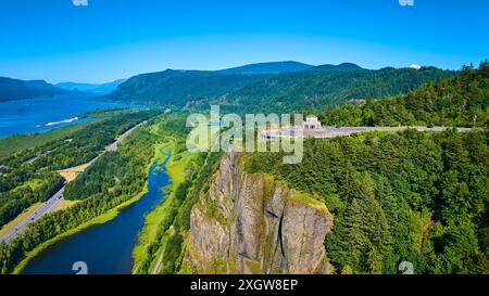 Vol aérien au-dessus de Vista House Crown point et Columbia gorge Banque D'Images