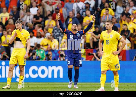 Donnell Malen a été vu en fête après avoir marqué un but lors de l'UEFA Euro 2024 Round de 16 matchs entre les équipes nationales de Roumanie et des pays-Bas à Alli Banque D'Images