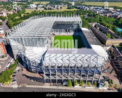 Magnifique Summers Morning image aérienne du stade St James's Park, stade du Newcastle United Football Club. 8 juillet 2024. Banque D'Images