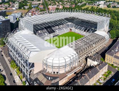 Magnifique Summers Morning image aérienne du stade St James's Park, stade du Newcastle United Football Club. 8 juillet 2024. Banque D'Images