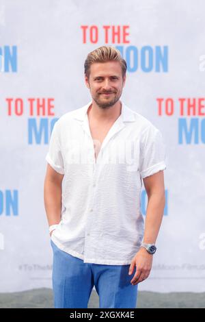 Premiere - To the Moon Jörn Schlönvoigt BEI der Deutschland Premiere zu to the Moon im Zoo Palast AM 10.07.2024 à Berlin. *** Première à la Lune Jörn Schlönvoigt à la première allemande de To the Moon au Zoo Palast le 10 07 2024 à Berlin Copyright : xEventpressxKochanx Banque D'Images