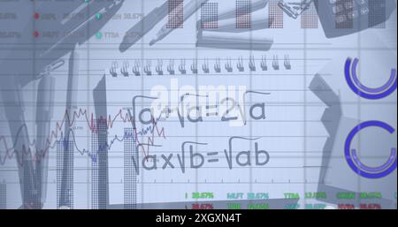 Image du traitement des données financières par rapport aux formules mathématiques Banque D'Images