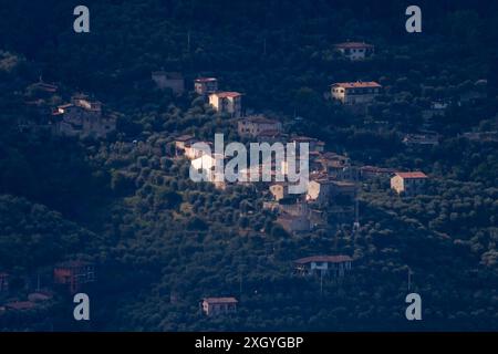 Lago di Garda (Lac de Garde) côté est, Province de Vérone, Vénétie, vu de Gardola, Tignale, province de Brescia, Lombardie, Italie © Wojciech Strozyk Banque D'Images