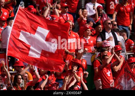 Dusseldorf, Allemagne. 10 juillet 2024. Fans suisses lors d'un match de quart de finale entre l'Angleterre et la Suisse au tournoi de football Euro 2024 à Dusseldorf - esprit Arena, Allemagne - vendredi 5 juillet 2024. Sport - Soccer . (Photo de Fabio Ferrari/LaPresse) crédit : LaPresse/Alamy Live News Banque D'Images