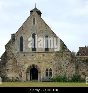 Beaulieu, Brockenhurst, Angleterre. 30 juin 2024. Musée national de l'automobile, Beaulieu. Partie des vestiges de l'abbaye de Beaulieu avec de longues fenêtres cintrées. Banque D'Images