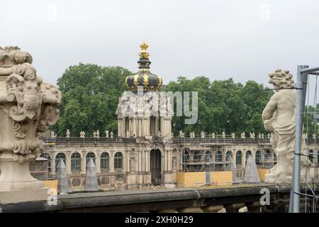 Porte de la couronne et arcade du Zwinger à Dresde, Saxe, Allemagne Banque D'Images