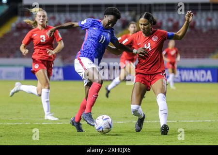 Vicki Becho, de France, et Jade Rose, du Canada, lors de la Coupe du monde féminine U-20 de la FIFA, Costa Rica, match France contre Canada, le 14 août 2022. (Photo par : m Banque D'Images