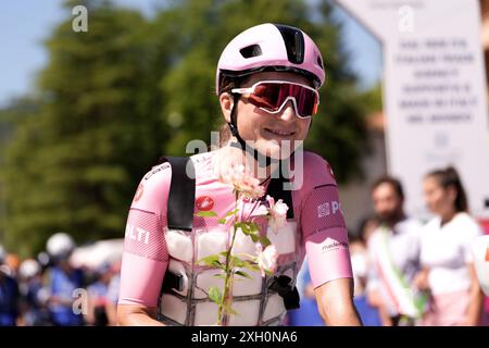 Frontone, Italie. 11 juillet 2024. ELISA Longo Borghini (Lidl - Trek) maillot rose, lors de la 5ème étape du Giro d'Italia Women, de Frontone à Foligno, Italie jeudi 11 juillet 2024. Sport - cyclisme . (Photo de Massimo Paolone/LaPresse) crédit : LaPresse/Alamy Live News Banque D'Images